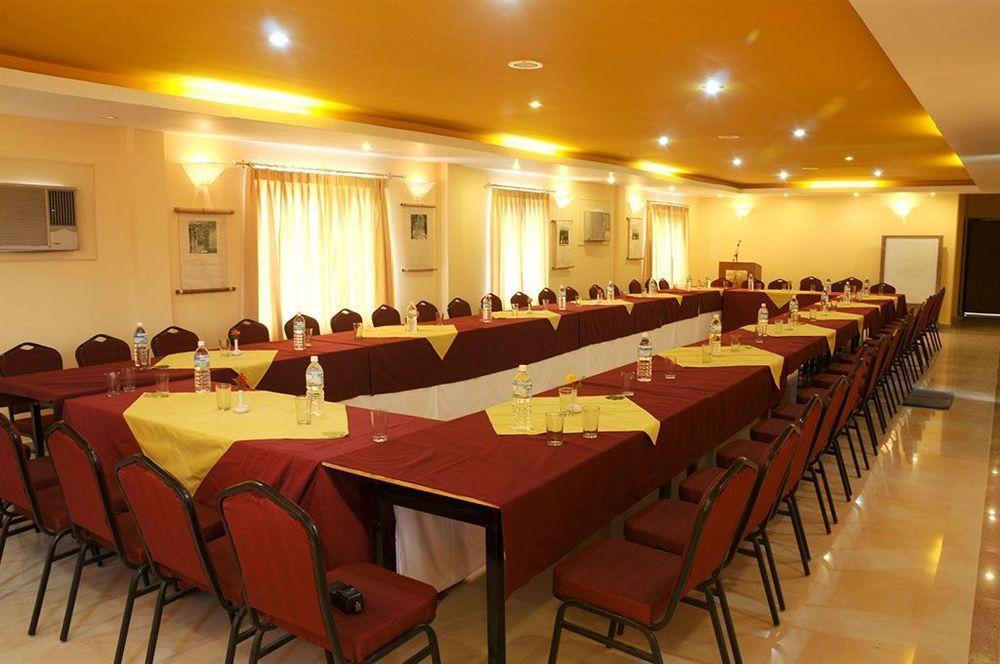 Royal Astoria Hotel Kathmandu Bagian luar foto