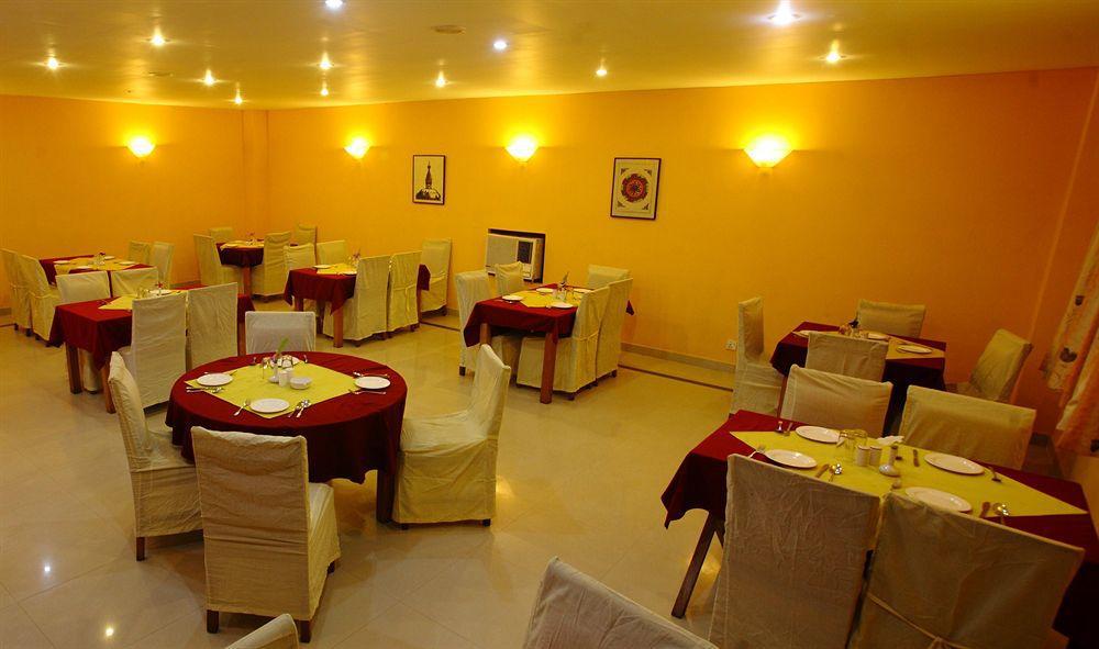 Royal Astoria Hotel Kathmandu Bagian luar foto