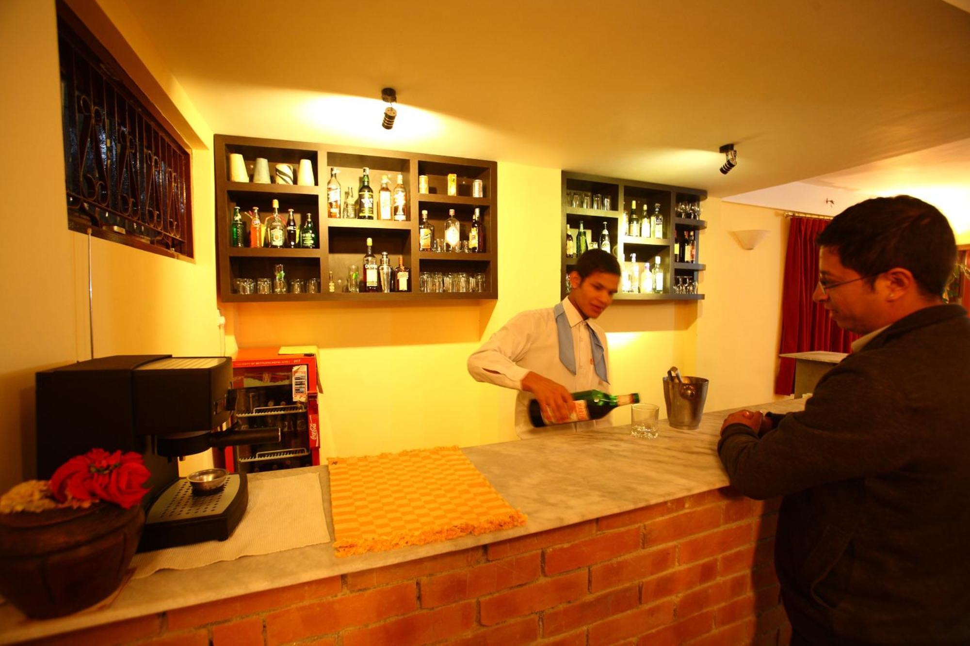 Royal Astoria Hotel Kathmandu Bagian luar foto
