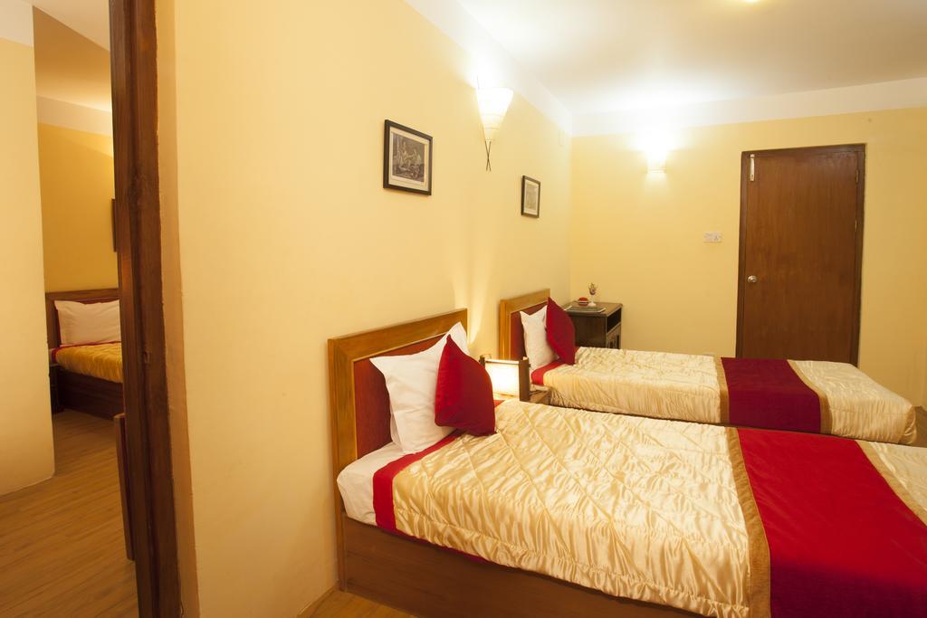 Royal Astoria Hotel Kathmandu Bagian luar foto