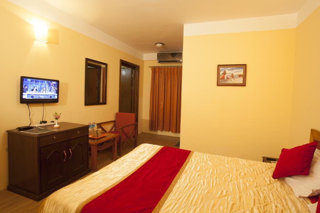 Royal Astoria Hotel Kathmandu Bagian luar foto